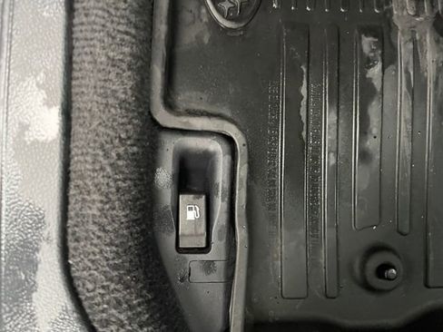 Used 2019 Subaru Outback 2.5i Premium AWD/4WD image 19