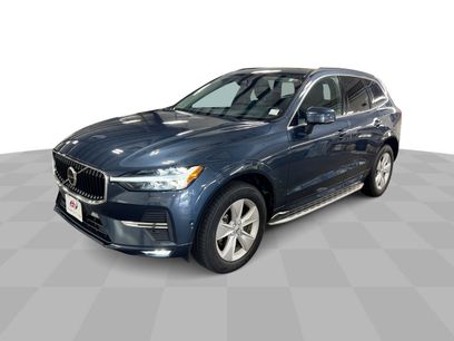 Used 2022 Volvo XC60 B5 Momentum