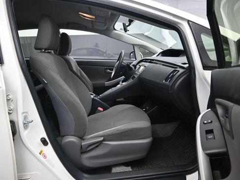 Used 2012 Toyota Prius Two FWD image 20