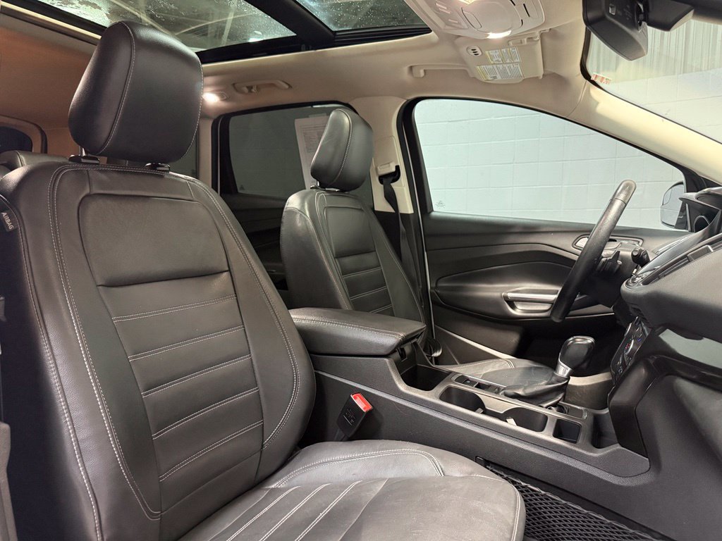 Used 2018 Ford Escape Titanium AWD/4WD image 21