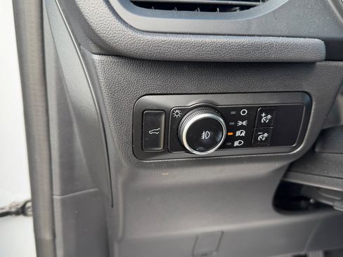 Used 2025 Ford Escape Platinum AWD/4WD image 25