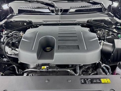 Used 2025 Land Rover Defender 110 X image 31