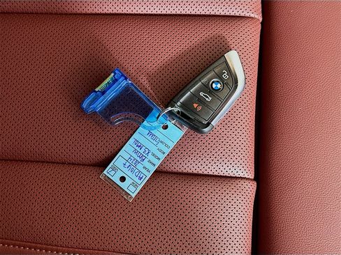 Used 2024 BMW X3 M40i w/ Premium Package image 37