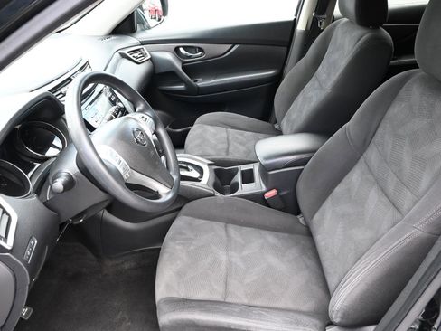 Used 2016 Nissan Rogue SV AWD/4WD image 13