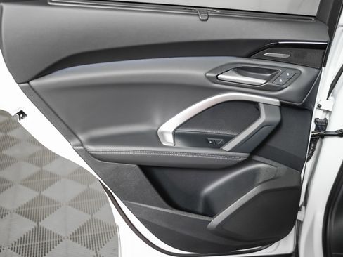 New 2025 Audi Q5 Premium Plus image 23