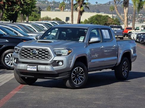 Used 2023 Toyota Tacoma TRD Sport image 2