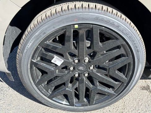 New 2026 Ford Expedition Max Platinum w/ Stealth Performance Package image 9