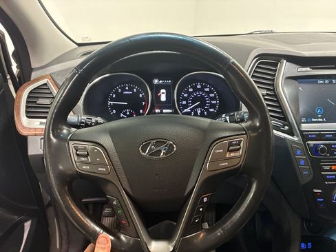 Used 2017 Hyundai Santa Fe Limited w/ Cargo Package image 27