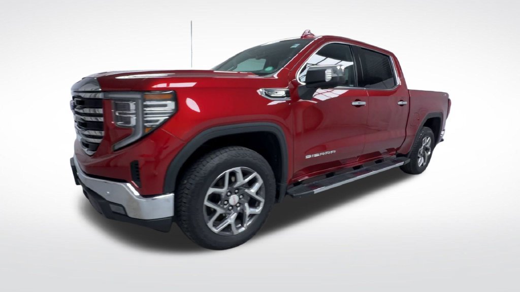Used 2024 GMC Sierra 1500 SLT w/ SLT Premium Plus Package AWD/4WD image 4