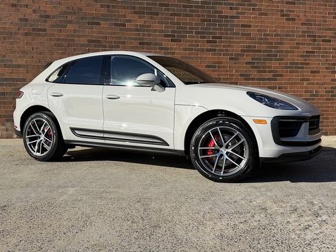 New 2026 Porsche Macan S image 9