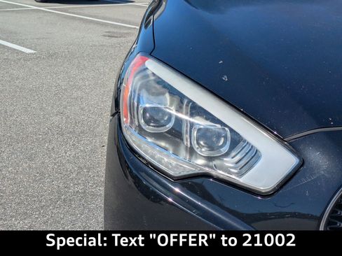 Used 2016 Kia K900 Luxury image 9