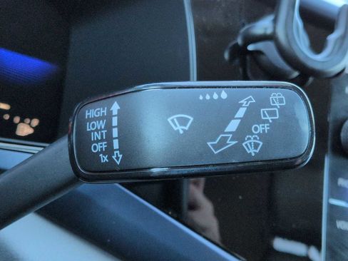 Used 2022 Volkswagen Taos SE w/ IQ.Drive SE Package image 26