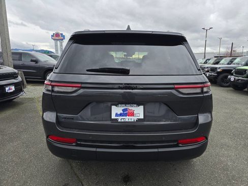 New 2025 Jeep Grand Cherokee Limited AWD/4WD image 4