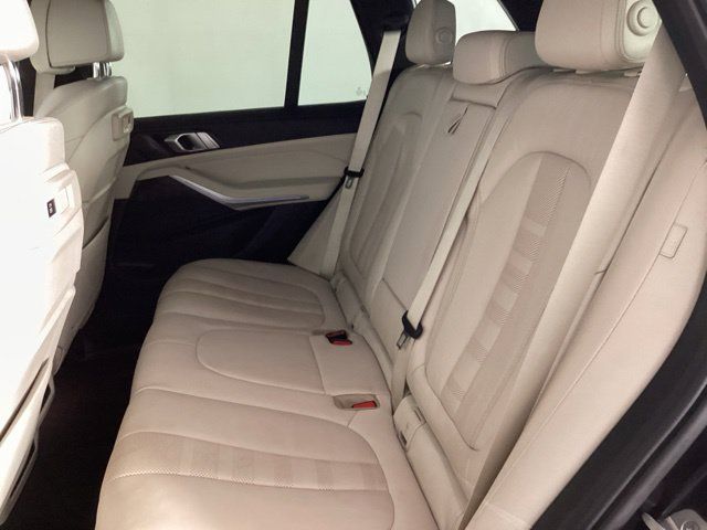 Used 2022 BMW X5 xDrive40i w/ Luxury Seating Package AWD/4WD image 27