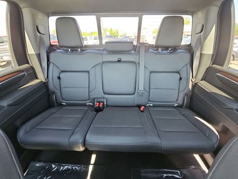 Used 2024 GMC Sierra 3500 Denali w/ Denali Reserve Package AWD/4WD image 25
