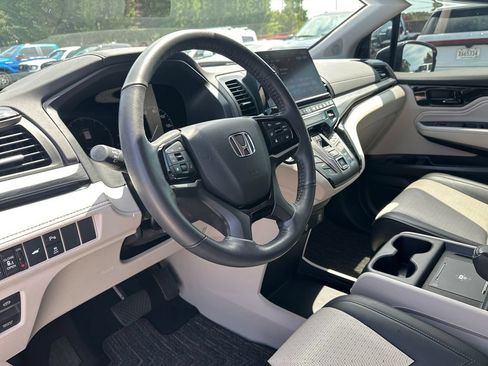 Used 2025 Honda Odyssey Elite image 16