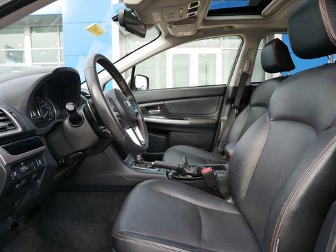 Used 2017 Subaru Crosstrek 2.0i Limited image 7