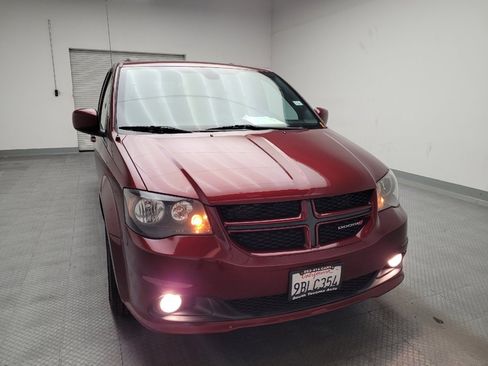 Used 2018 Dodge Grand Caravan GT image 14