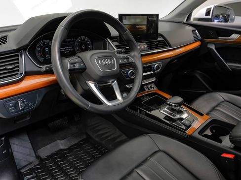 Used 2023 Audi Q5 2.0T Premium Plus w/ Premium Plus Package AWD/4WD image 3