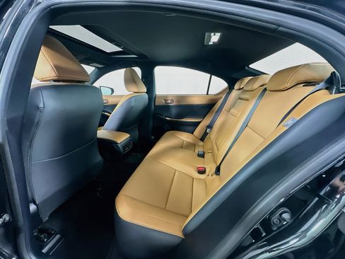Used 2025 Lexus IS 350 F Sport RWD image 28