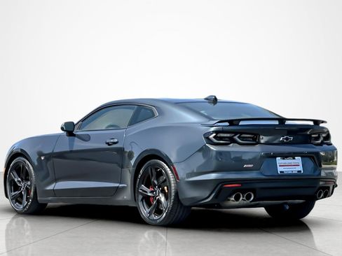 Used 2021 Chevrolet Camaro SS RWD image 3