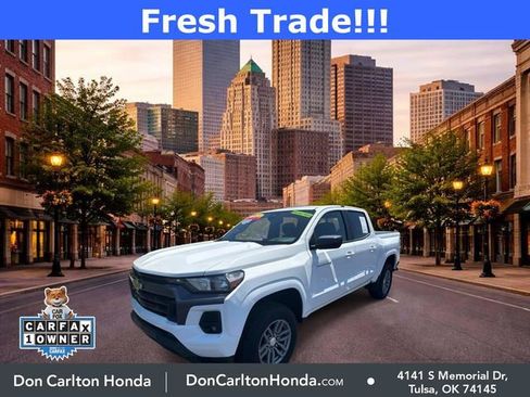 Used 2023 Chevrolet Colorado LT w/ LT Convenience Package II AWD/4WD image 3