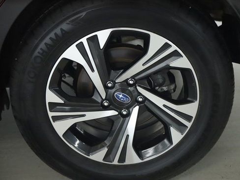 Certified 2024 Subaru Crosstrek 2.0i Premium AWD/4WD image 39