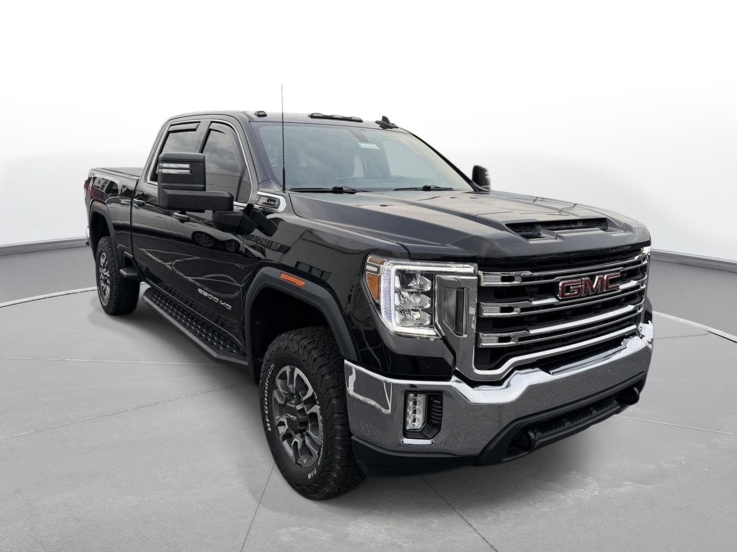 Used 2021 GMC Sierra 2500 SLE w/ SLE Value Package; AWD/4WD image 4