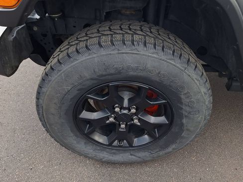 Used 2021 Jeep Wrangler Sport AWD/4WD image 28