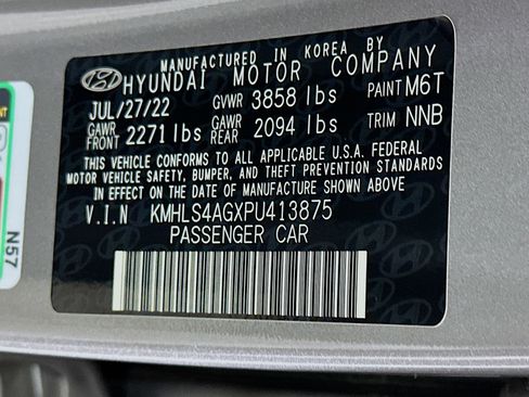 Used 2023 Hyundai Elantra SEL w/ Convenience Package FWD image 12