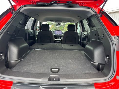 Used 2025 Chevrolet Blazer LT image 34