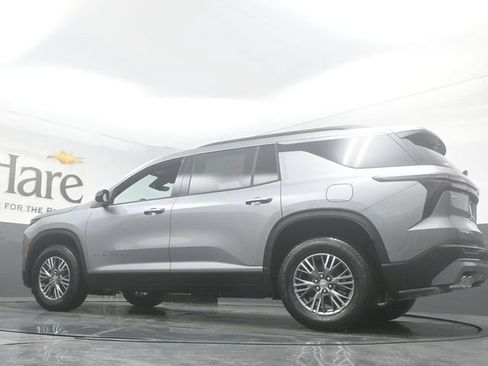 New 2026 Chevrolet Traverse LT w/ Driver Confidence Package FWD image 34