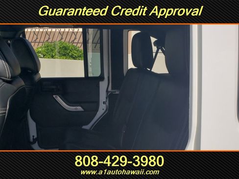 Used 2017 Jeep Wrangler Unlimited Rubicon AWD/4WD image 21