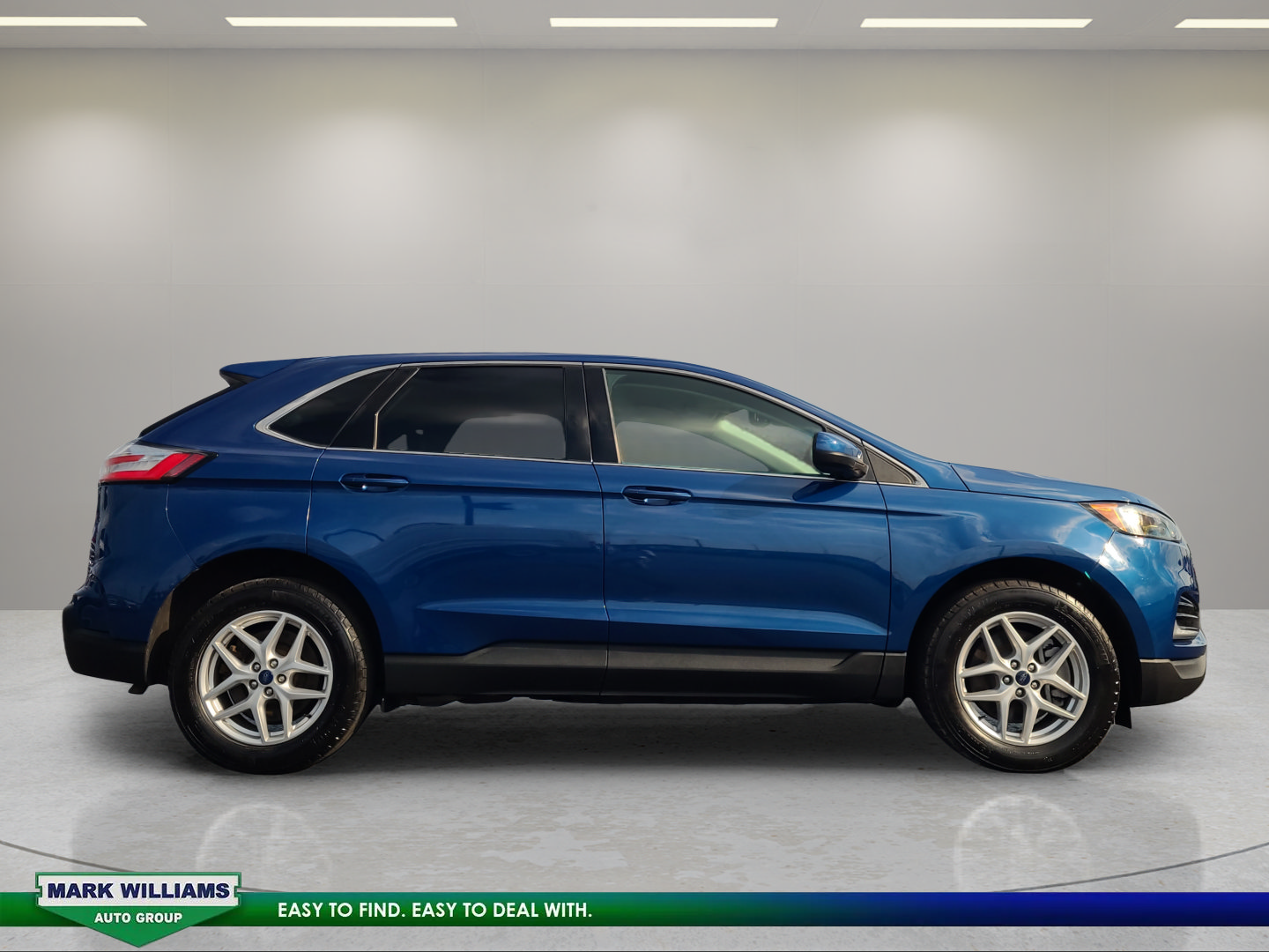 Used 2023 Ford Edge SEL AWD/4WD image 2