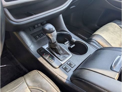 Used 2018 Toyota Highlander XLE AWD/4WD image 20