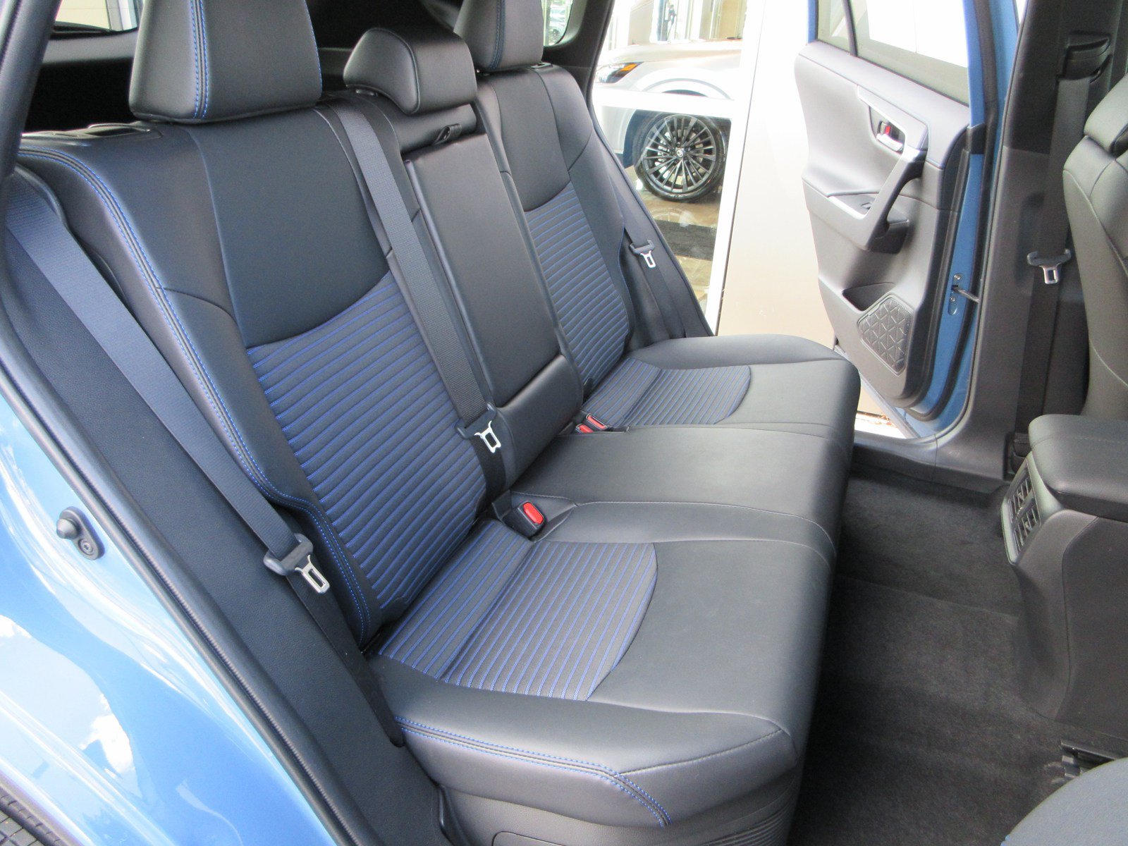 Used 2024 Toyota RAV4 XSE w/ Advanced Technology Package AWD/4WD image 20