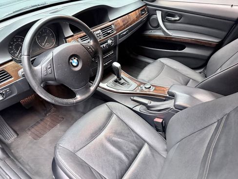 Used 2011 BMW 328i xDrive Sedan AWD/4WD image 9
