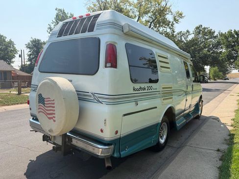 Used 2000 Chevrolet Express 3500 RWD image 5