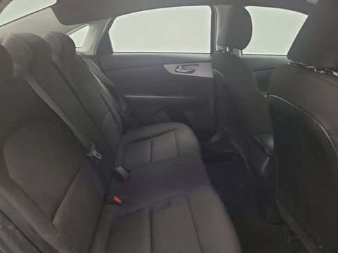 Used 2024 Kia Forte LXS image 19