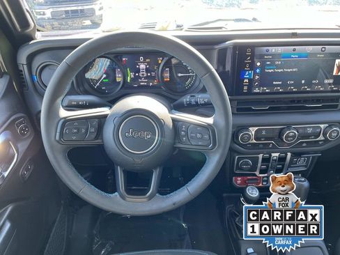 Used 2024 Jeep Wrangler Unlimited Rubicon 4xe image 12