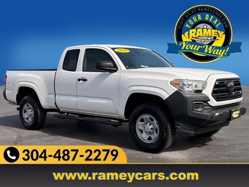 Used 2019 Toyota Tacoma SR image 1