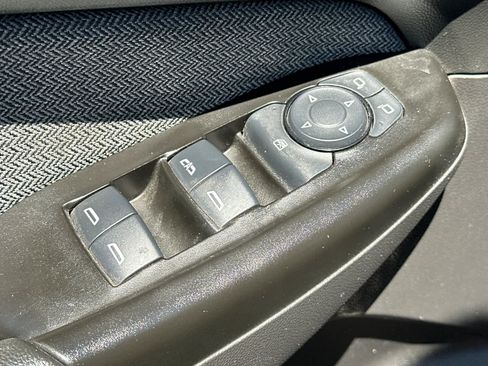 Used 2023 Chevrolet TrailBlazer LT AWD/4WD image 13