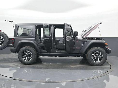 Used 2024 Jeep Wrangler Unlimited Rubicon w/ Technology Group AWD/4WD image 47