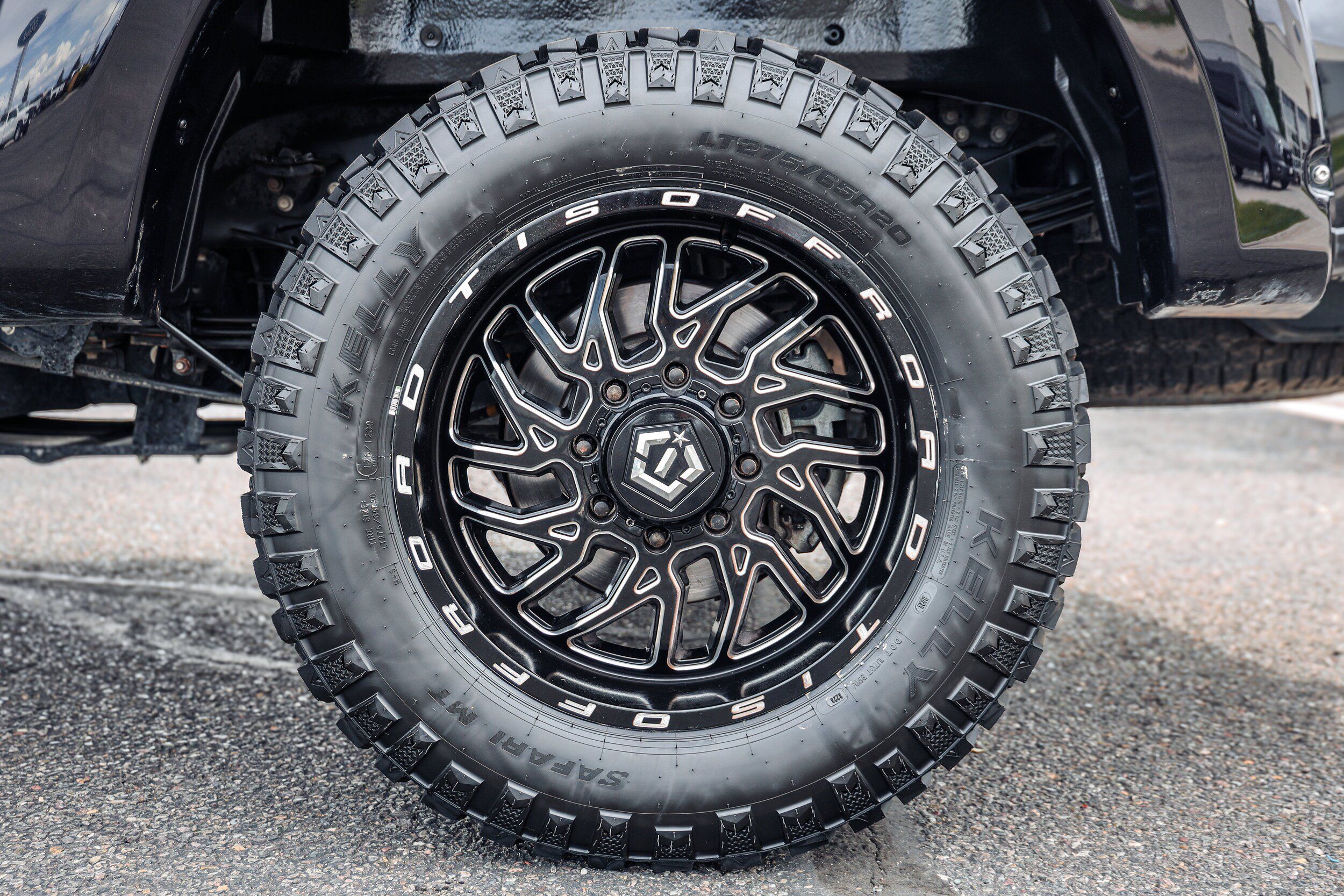 Used 2022 Ford F350 Platinum AWD/4WD image 14