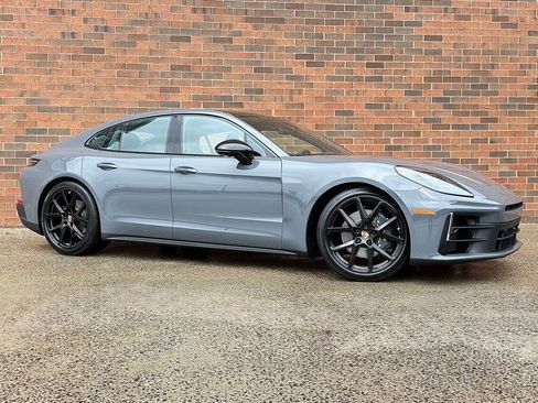 New 2026 Porsche Panamera 4 image 9