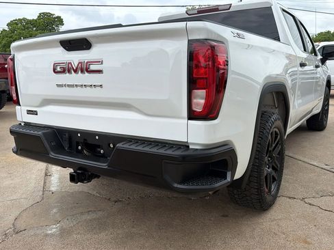 Used 2019 GMC Sierra 1500 4x4 Crew Cab w/ Convenience Package image 3