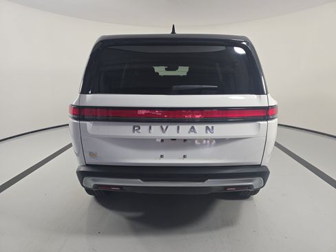 Used 2024 Rivian R1S Adventure AWD/4WD image 4