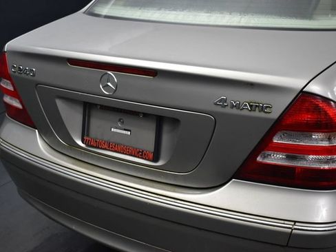 Used 2005 Mercedes-Benz C 240 4MATIC Sedan image 16