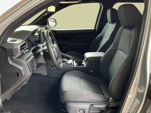 Used 2025 Toyota Tacoma SR image 21