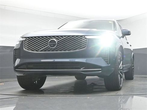 New 2026 Volvo XC90 B6 Ultra image 40